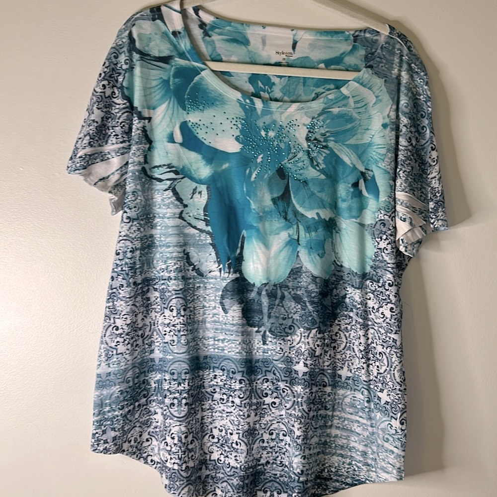 Style & Co. floral short sleeve top size 2x blue white sequins beach summer